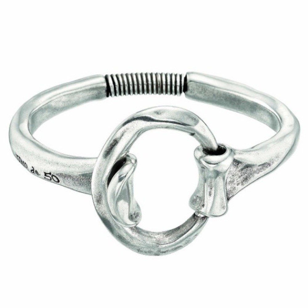 Uno de 50
Two Handed Bracelet